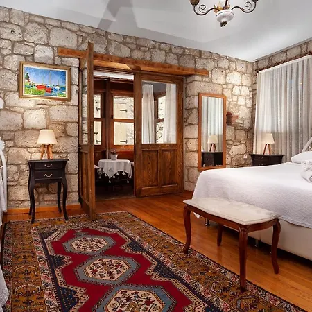 Hotel Flores 3*
