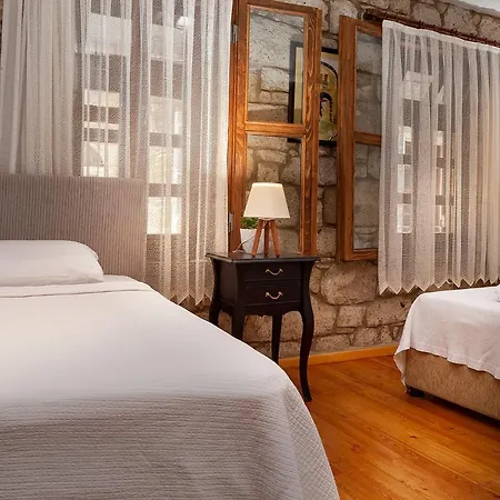 Hotel Flores