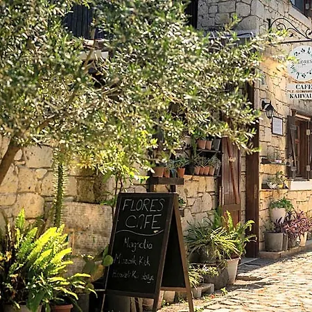 Flores Hotel Alacati