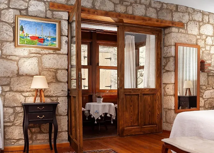 فندق Flores ألاتشاتي